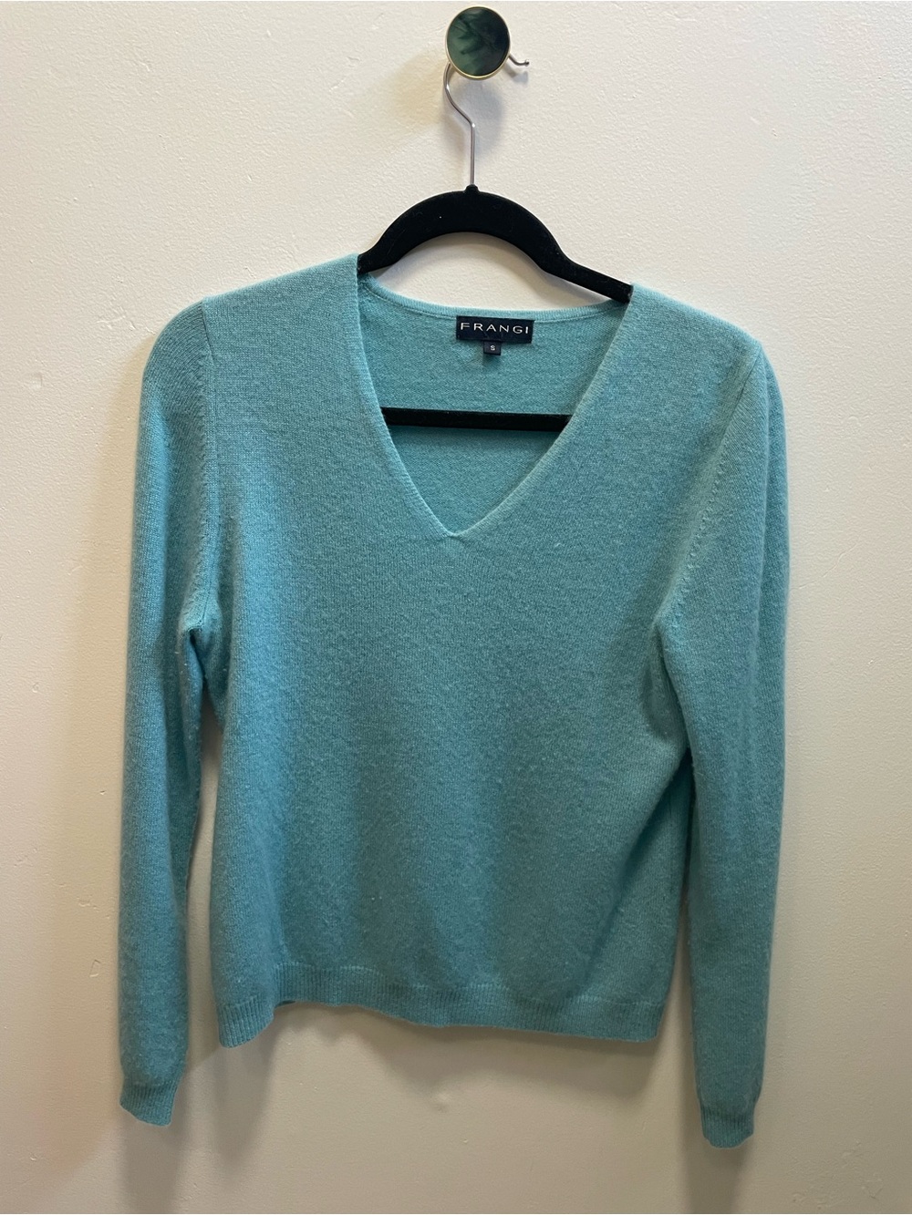 100% Cashmere V-Neck Sweater